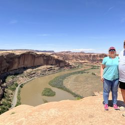 Twisted Jeep Rentals - Colorado River