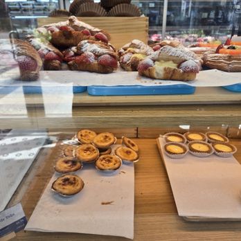 Paris Baguette - Bakeries Near Me - Jersey City, New Jersey Paris Baguette - Bakeries Near Me - Jersey City, New Jersey