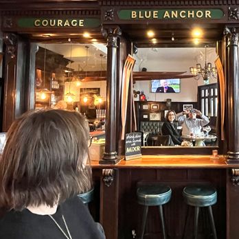 Blue Anchor - Cool mirror view (zoom in) - Gastropubs Near Me - London, XGL Blue Anchor - Cool mirror view (zoom in) - Gastropubs Near Me - London, XGL