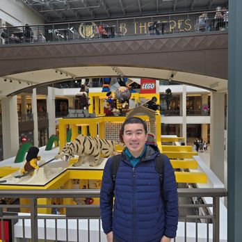 Lego - Toy Stores Near Me - Bloomington, Minnesota