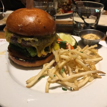 Simmzy's Restaurant Long Beach - Simmzy's Burger & String Fries with garlic aoili sauce! - Gastropubs Near Me - Long Beach, California Simmzy's Restaurant Long Beach - Simmzy's Burger & String Fries with garlic aoili sauce! - Gastropubs Near Me - Long Beach, California