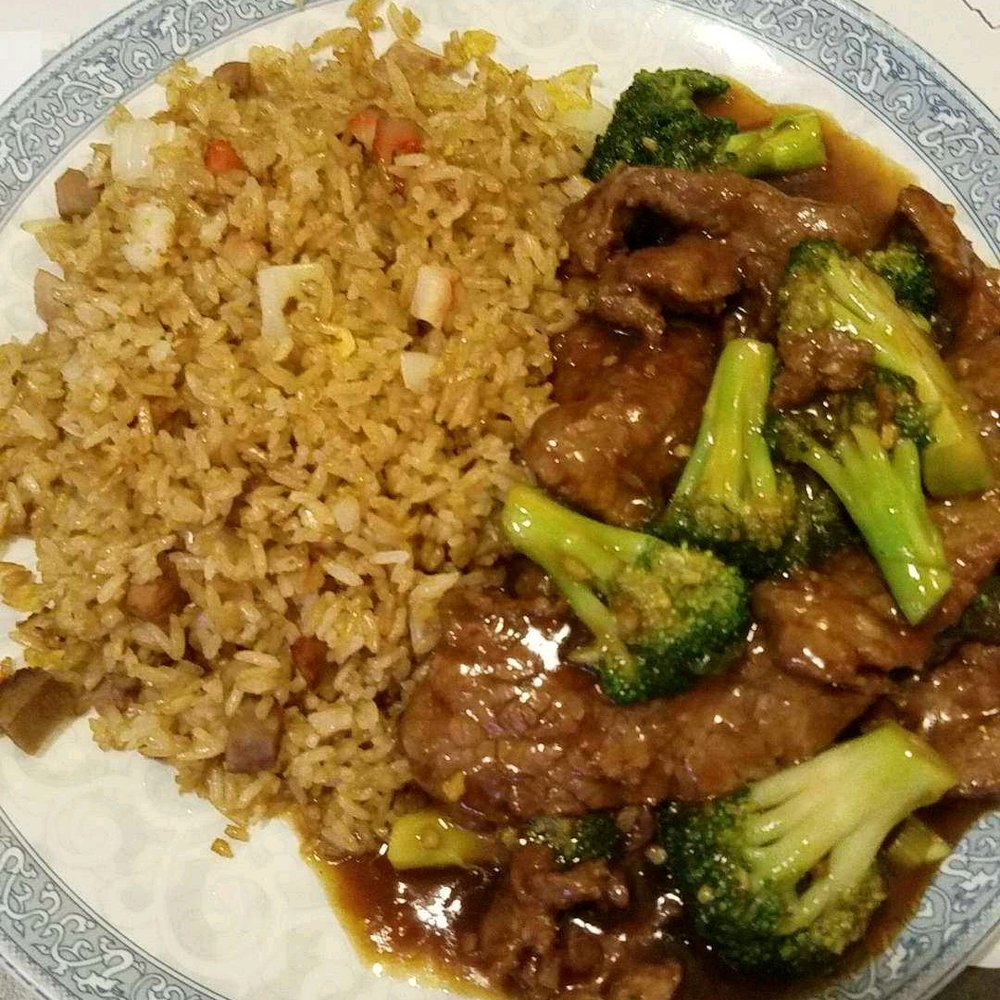 Ming's Restaurant - Beef and Broccoli with Fried Rice - Chinese Near Me - Hatboro, Pennsylvania Ming's Restaurant - Beef and Broccoli with Fried Rice - Chinese Near Me - Hatboro, Pennsylvania