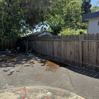 Villanueva Landscaping  - Old fence - Landscaping Near Me