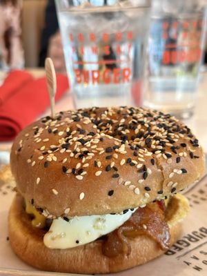 Gordon Ramsay Burger - Boston by null