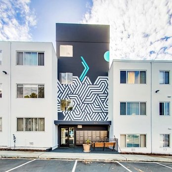 2B Living - 20th - Oakland, CA - Property Management Near Me - San Carlos, California