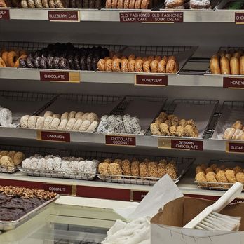 Country Donuts - Donuts - Donuts Near Me - Elgin, Illinois