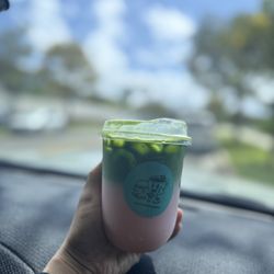 Coffee Cruiser - Strawberry  matcha