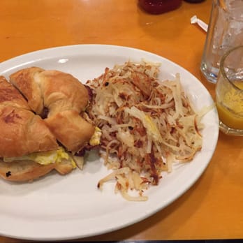 Pittsfield Cafe - Breakfast croissant and hash browns - Breakfast & Brunch Near Me - Chicago, Illinois