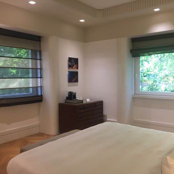 Meliá - Room 114 (sitting area and desk not shown) - Hotels Near Me - Genova, GE Meliá - Room 114 (sitting area and desk not shown) - Hotels Near Me - Genova, GE
