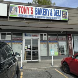 Tony's Bakery & Deli - Outside