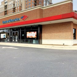 Bank of America Financial Center - Storefront