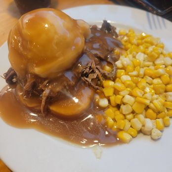 Cozy Cafe - Great Hot Beef sandwich - Comfort Food Near Me - Johnston, Iowa