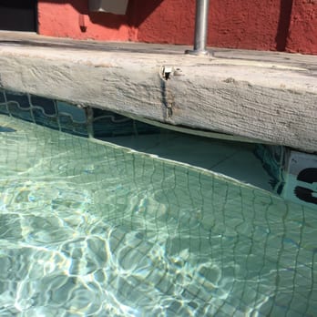 Hilton Phoenix Tapatio Cliffs Resort - Pool falling apart - Hotels Near Me - Phoenix, Arizona