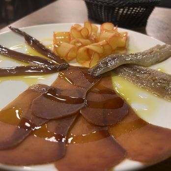 El Tío Blas - Incredible plate of salted meats - Delicatessen Near Me - Valencia, V