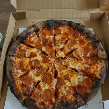 Atomic Pizza - Pizza had potential to be good. Tasted Burnt. Not sure why they would send me this. - Pizza Near Me - La Habra, California