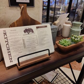 Whisper Creek Farm: The Kitchen - Hostess table - Comfort Food Near Me - Orlando, Florida Whisper Creek Farm: The Kitchen - Hostess table - Comfort Food Near Me - Orlando, Florida