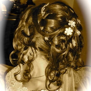 Carla Coiffure - Chignon de mariée - Hair Salons Near Me
