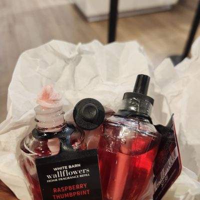 Bath & Body Works by null