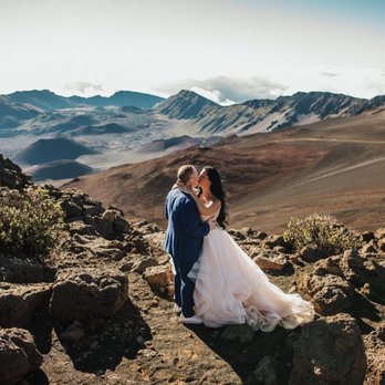 Amy Jayne Photography - Haleakala - the worlds largest dormant volcano - Session Photography Near Me - Makawao, Hawaii Amy Jayne Photography - Haleakala - the worlds largest dormant volcano - Session Photography Near Me - Makawao, Hawaii