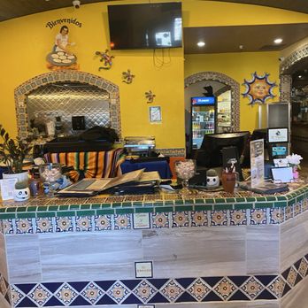 El Tapatio - Entrance - Mexican Near Me - Auburn, California