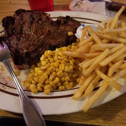 Big Ed's - T-bone steak, corn, fries