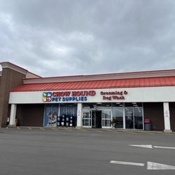 Chow Hound - Store front