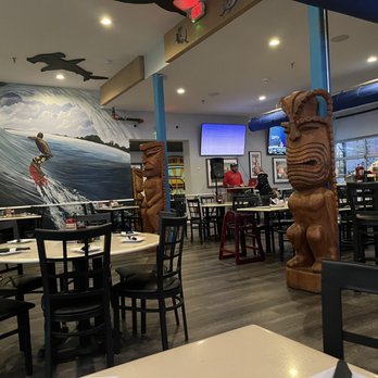 Alley Oops - Eating area - Arcades Near Me - Ocean City, Maryland