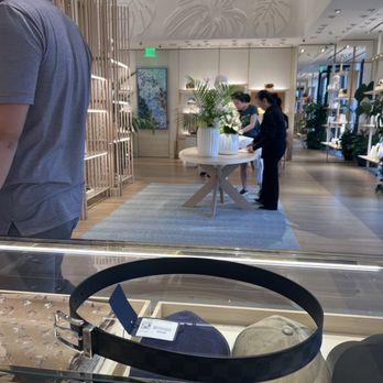 Louis Vuitton Maui Wailea - Leather Goods Near Me - Wailea, Hawaii