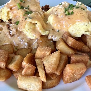 Crisp Rochester - Chorizo Bennie - New American Near Me - Rochester, New York