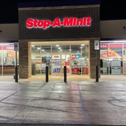 Stop-A-Minit - Entrance