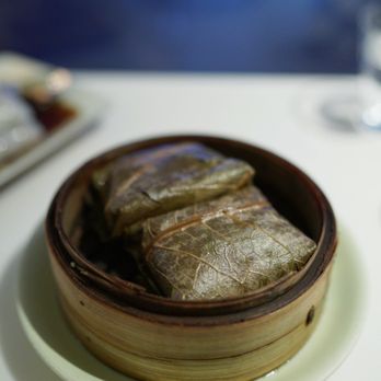 Yauatcha - Sticky Rice In Lotus Leaf With Chicken and Dried Shrimp - Dim Sum Near Me - London, XGL