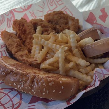 Raising Cane's Chicken Fingers - Box combo - Chicken Shop Near Me - Bowling Green, Kentucky Raising Cane's Chicken Fingers - Box combo - Chicken Shop Near Me - Bowling Green, Kentucky
