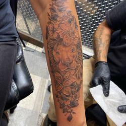 Mad Hatter's Tattoo Studio