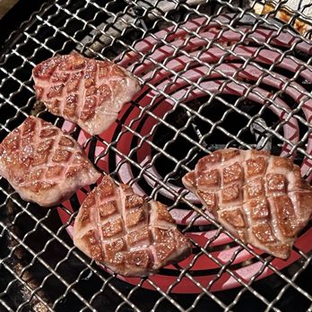 和牛47 - Updated April 2025 - 152 Photos - 松智路17號, 信義區  