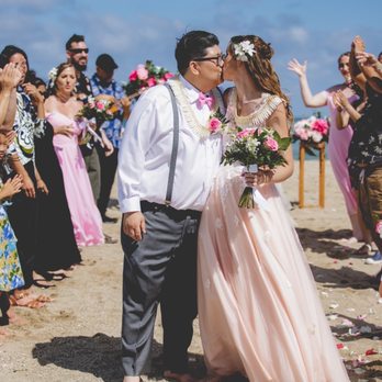 Waialae Beach Park - Our ceremony! - Parks Near Me - Honolulu, Hawaii Waialae Beach Park - Our ceremony! - Parks Near Me - Honolulu, Hawaii