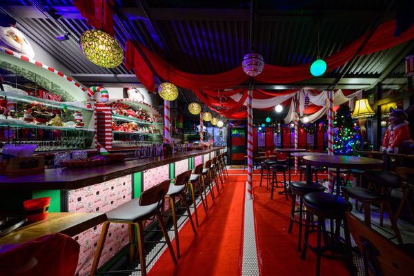 Deck the Halls by null