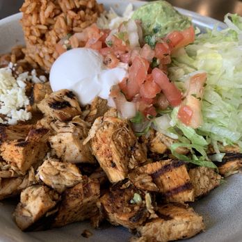 Chi Chi's - Chicken bowl - Mexican Near Me - St Louis Park, Minnesota