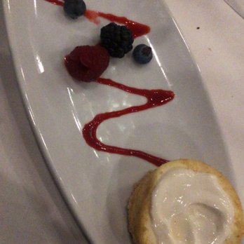 Ruth's Chris Steak House - CLASSIC CHEESECAKE so yummy!!! - Steakhouses Near Me - Pasadena, California
