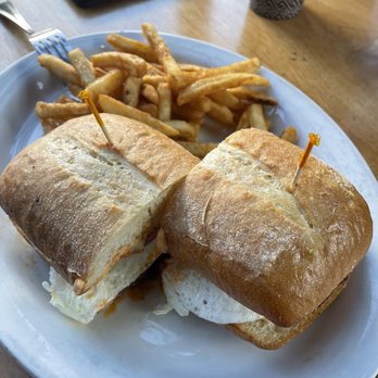 Brezo Restaurant - Torta - Breakfast & Brunch Near Me - Albany, California