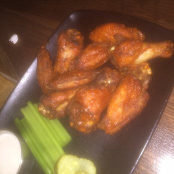 Barlines - Order of wings at barlines - New American Near Me - Nashville, Tennessee