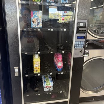 Laundry Land Laundromat - Vending - Laundromat Near Me - Anaheim, California