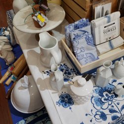 Ladles & Linens Kitchen Shoppe