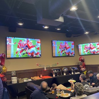 McWethy's Sports Bar - Super bowl 2020 - Sports Bars Near Me - Bolingbrook, Illinois