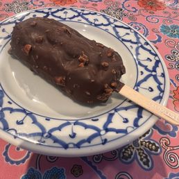 Chocolate bar - delish! Chocolate bar - delish!