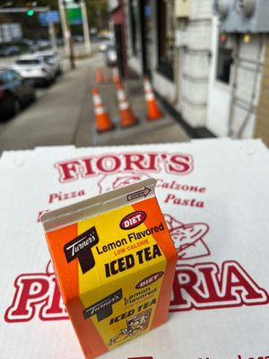 Fiori's Pizzaria by null