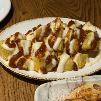 Tapeo - Patatas braves - Tapas/Small Plates Near Me - Barcelona, B