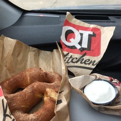 Quiktrip - Apple pretzel with ice cream dip!!