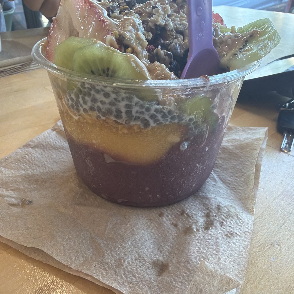 Island Bodega - Love this açaí bowl. Needed somewhere local and I found ittttt. I'll be back! - Acai Bowls Near Me - Cerritos, California