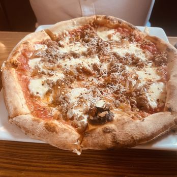 Fat Olives - Fennel & Sausage pizza. The taste of the fennel was overpowering. - Pizza Near Me - Flagstaff, Arizona Fat Olives - Fennel & Sausage pizza. The taste of the fennel was overpowering. - Pizza Near Me - Flagstaff, Arizona