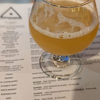 Holy Mountain Brewing - 4 oz pour of Time Echoes - Breweries Near Me - Seattle, Washington Holy Mountain Brewing - 4 oz pour of Time Echoes - Breweries Near Me - Seattle, Washington